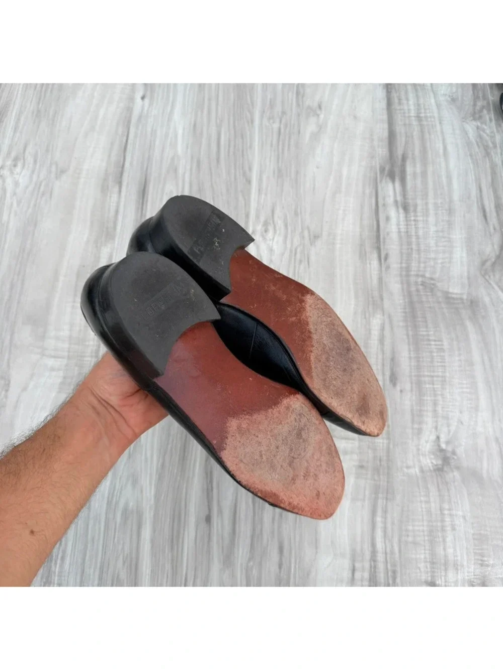 Florsheim black leather cap-toe oxford dress shoes
